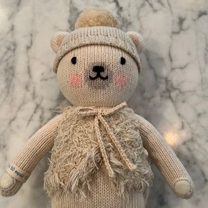 Cuddle and kind bear